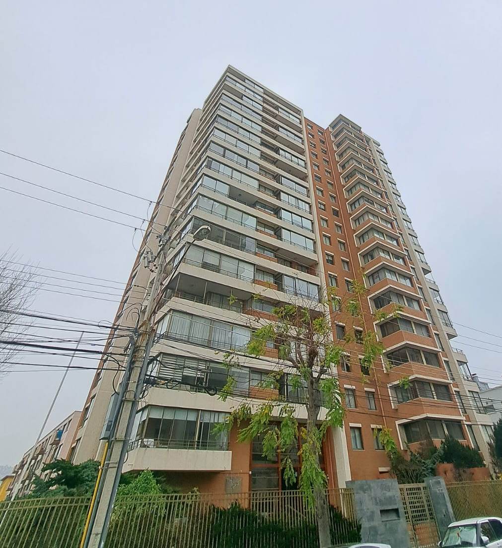 SECTOR PONIENTE- VENTA DEPTO 4D/5B CON VISTA AL MAR