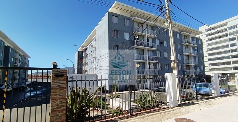 LA SERENA-ARRIENDO DEPTO AMOBLADO 1D/1B  A UNA CUADRA DE LA PLAYA